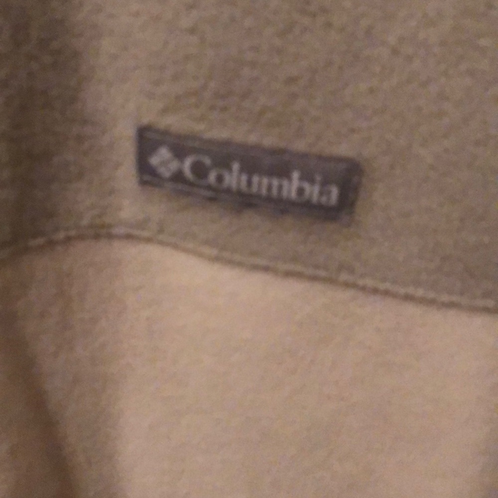 Columbia quarter button up - Picture 3 of 4